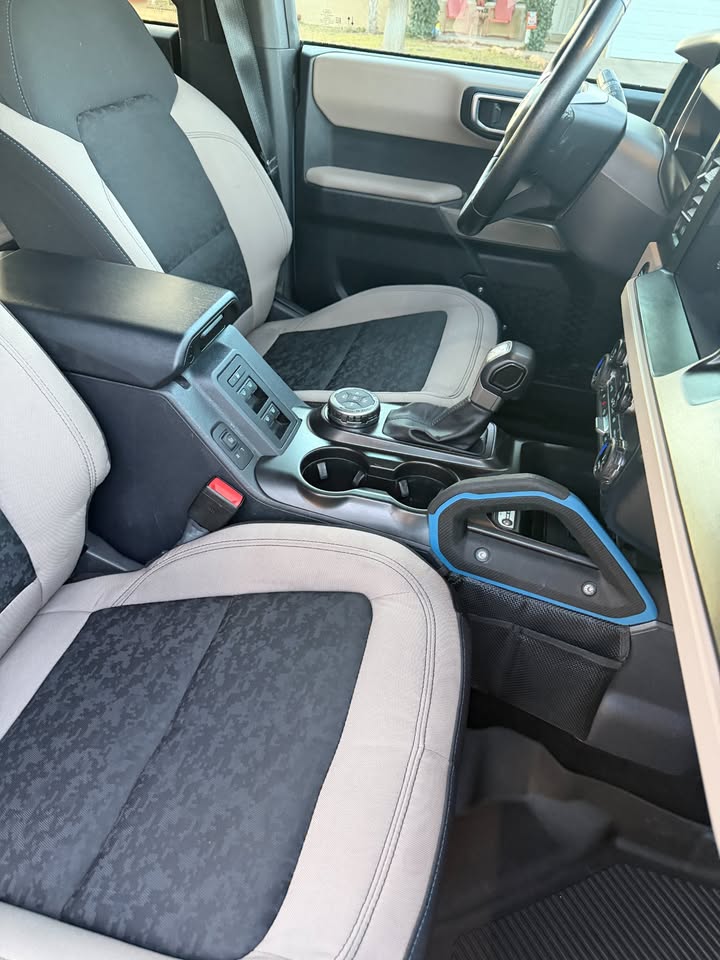 2022 Ford bronco wildtrak — photo 8