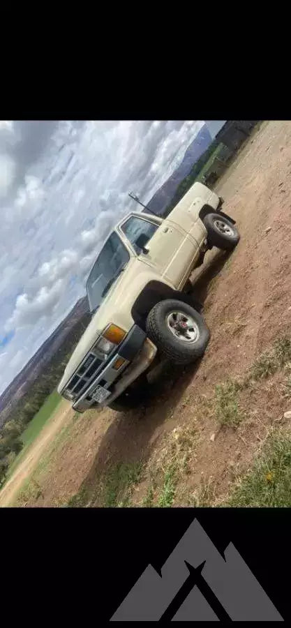 1986 Toyota Tacoma — used overland rig for sale in Grand Junction, CO (photo 2) — photo 2