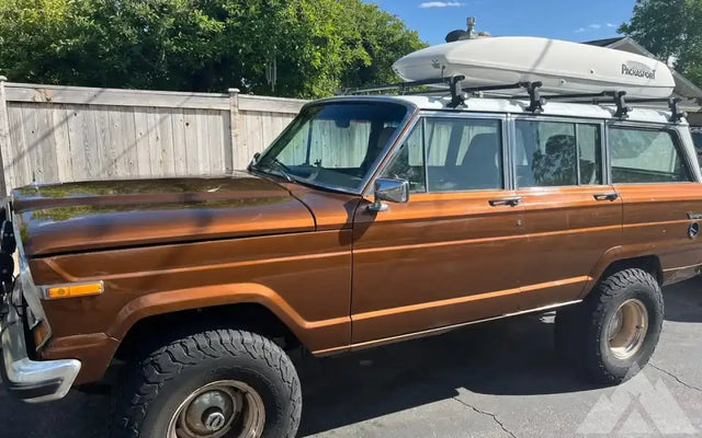 1988 Jeep Grand Wagoneer — photo 3