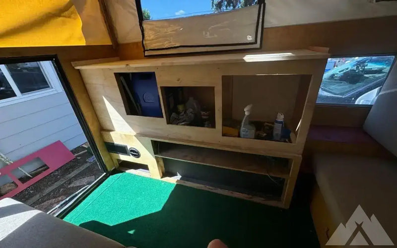 1989 Four Wheel Camper Grandby — used for sale in Colorado Springs, CO (photo 5) — photo 5