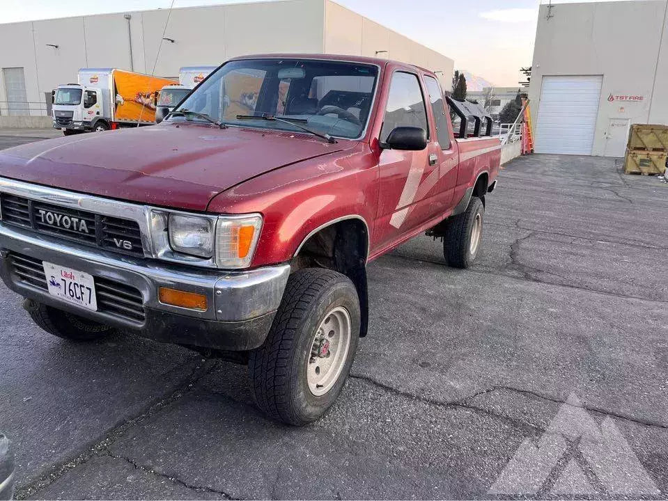 1989 Toyota Pickup — used overland rig for sale in Roy, UT (photo 2)