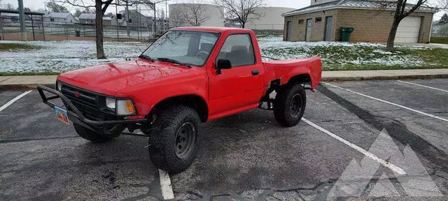 1992 Toyota Pickup — photo 2
