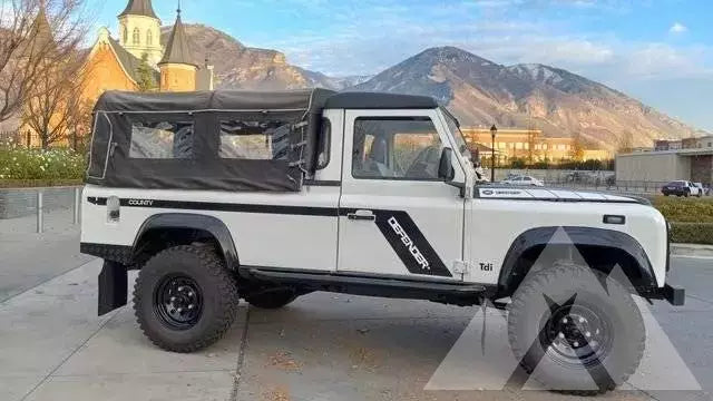 1993 Land Rover Defender 110 — used overland rig for sale in Provo, UT (photo 3) — photo 3