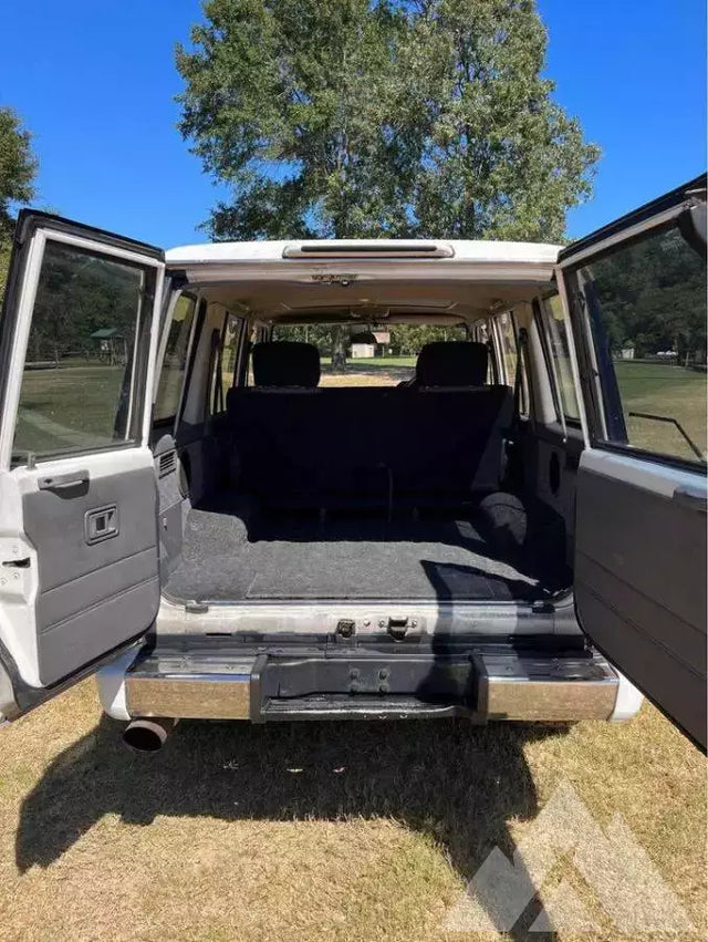 1993 Toyota Land Cruiser — photo 2