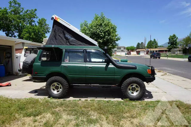 1994 Toyota Land Cruiser — photo 2