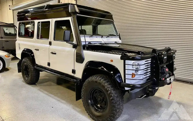 1995 Land Rover Defender 110 — photo 3