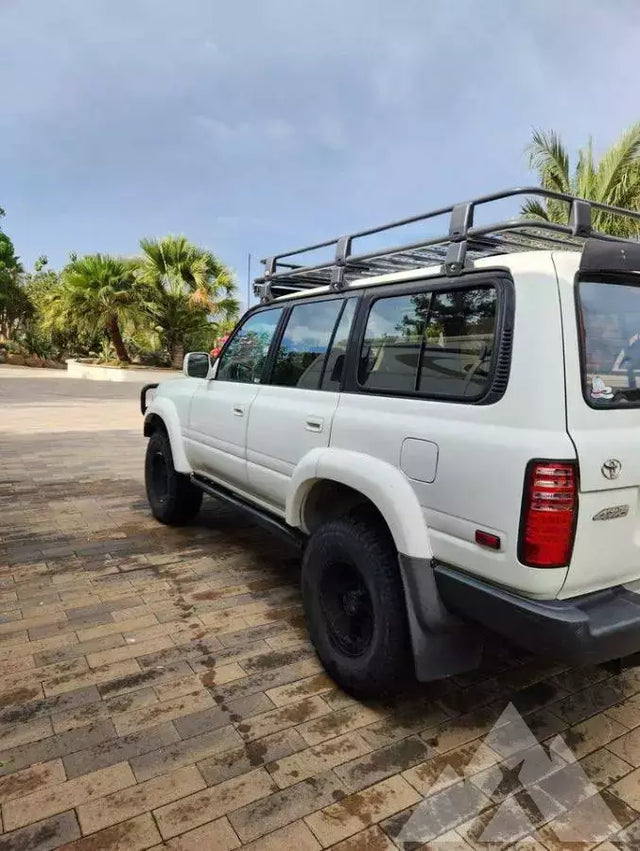 1995 Toyota Land Cruiser — photo 2