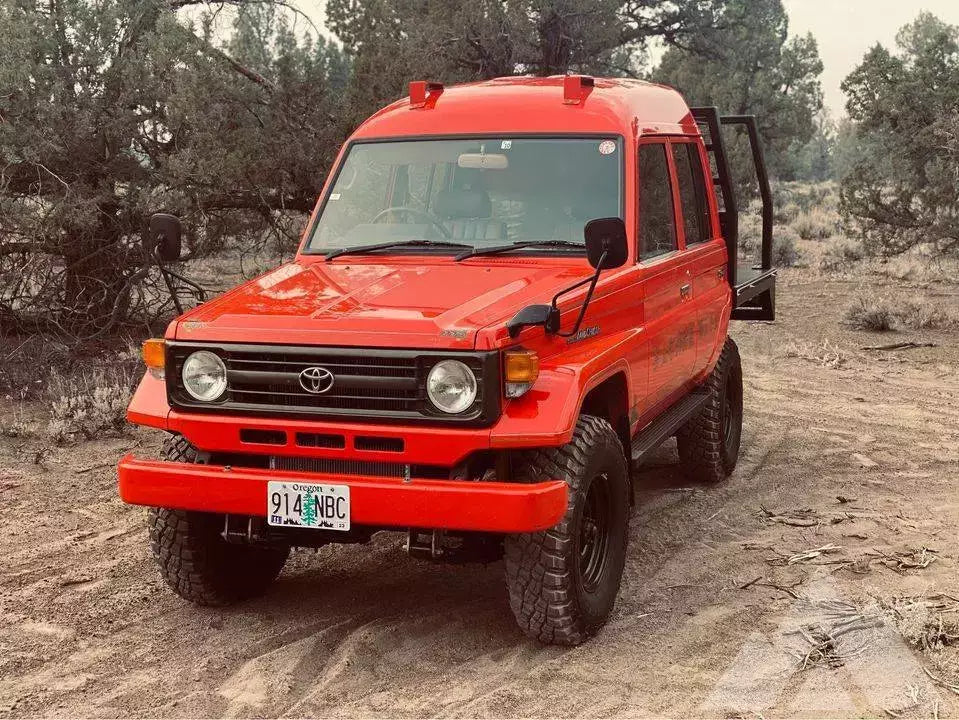 1995 Toyota Land Cruiser — used overland rig for sale in Bend, OR (photo 4) — photo 4