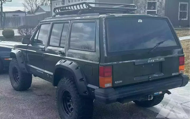 1996 Jeep Cherokee — photo 2