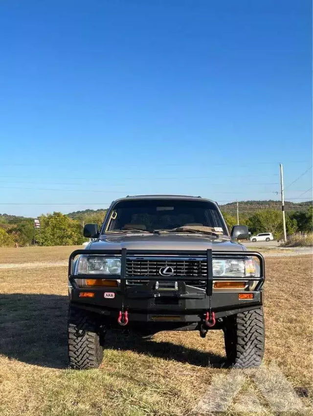 1996 Lexus LX 450 — photo 2