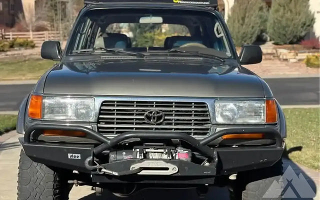 1997 Toyota Land Cruiser — photo 2