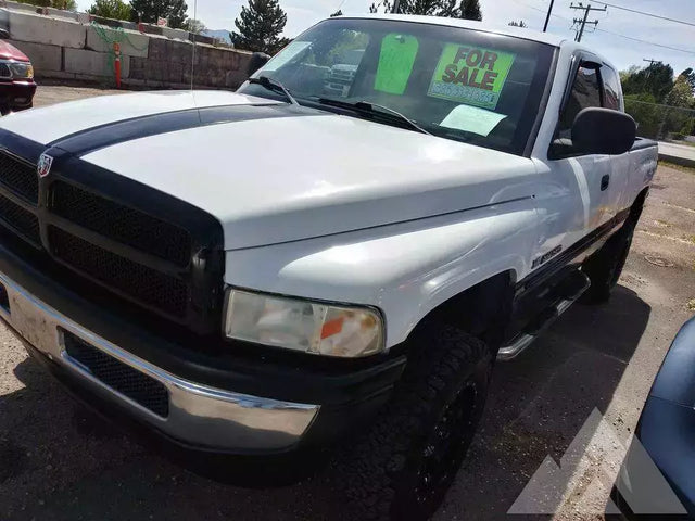 1998 Dodge Ram 2500 Pickup — photo 2