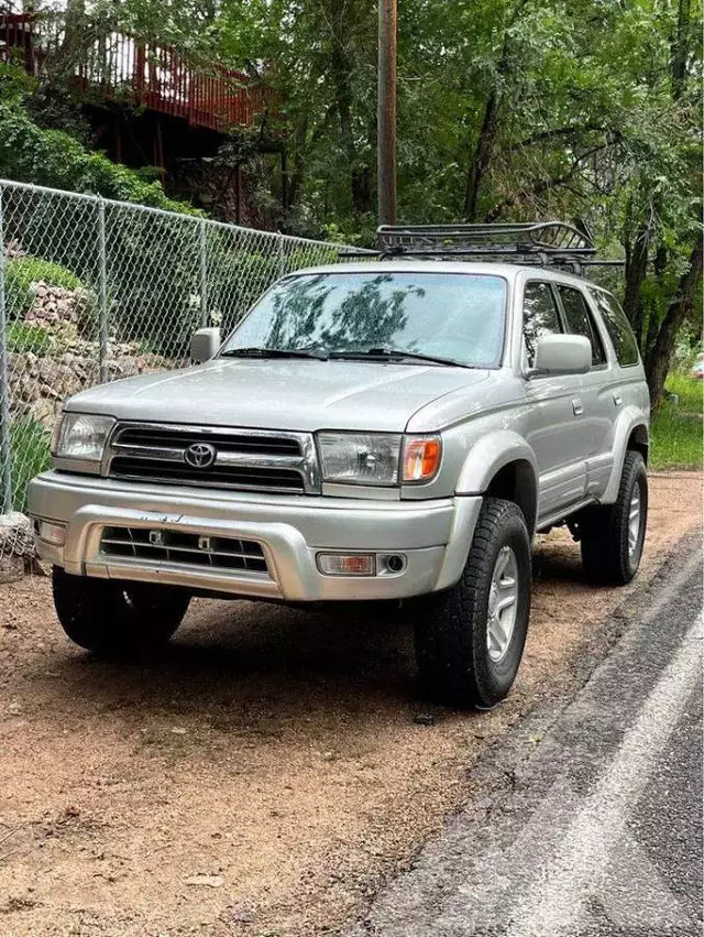1999 Toyota 4Runner — photo 2