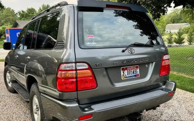 1999 Toyota Land Cruiser — photo 2
