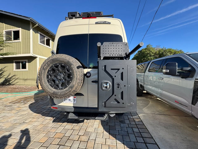 2022 Winnebago revel — photo 3