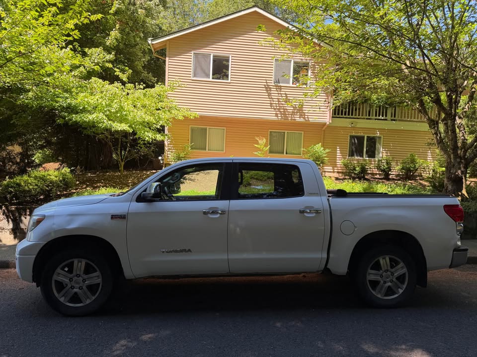2008 Toyota Tundra CrewMax · 4x4 5.7 V8 Limited in Happy Valley, OR (photo 9) — photo 9