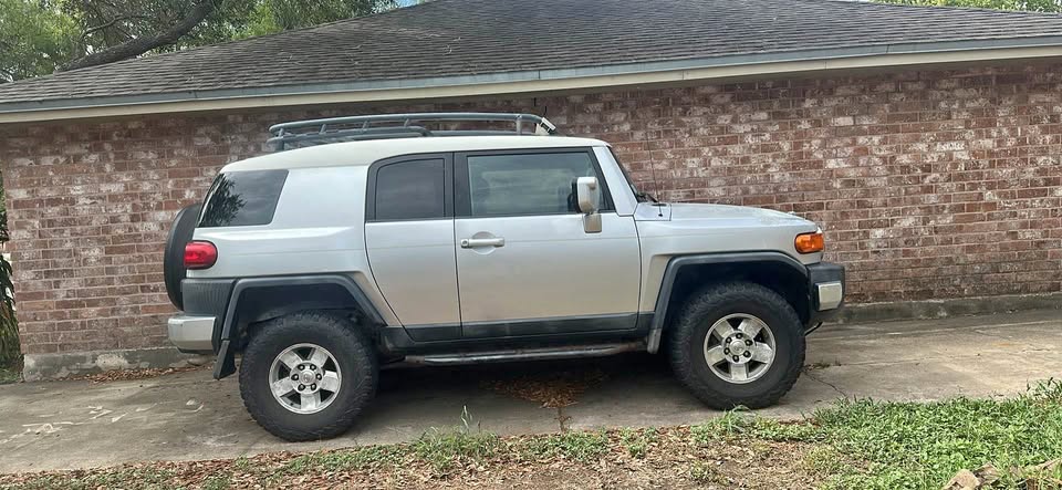 2008 Toyota FJ Cruiser · Sport Utility 2D in Corpus Christi, TX (photo 1)