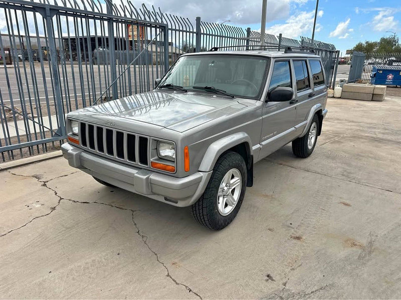 2000 Jeep Cherokee · Limited Sport Utility 4D in Phoenix, AZ (photo 1) — photo 1