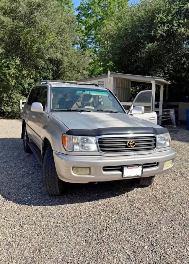 1998 Toyota Landcruiser · 100 series in Hermosa Beach, CA (photo 1)
