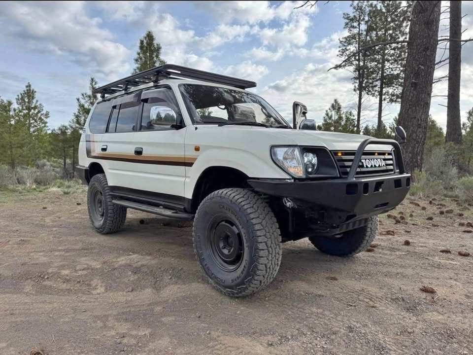 1996 Toyota Landcruiser · Prado in Bend, OR (photo 1) — photo 1