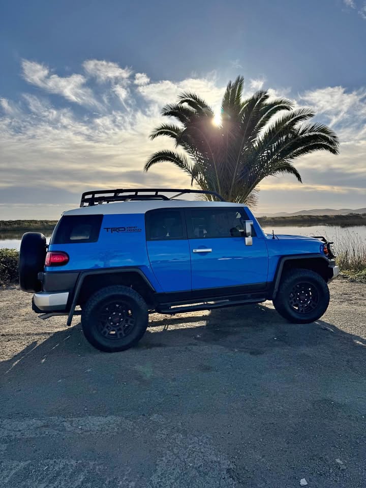 2007 Toyota FJ Cruiser · Sport Utility 2D in Fairfield, CA (photo 1)