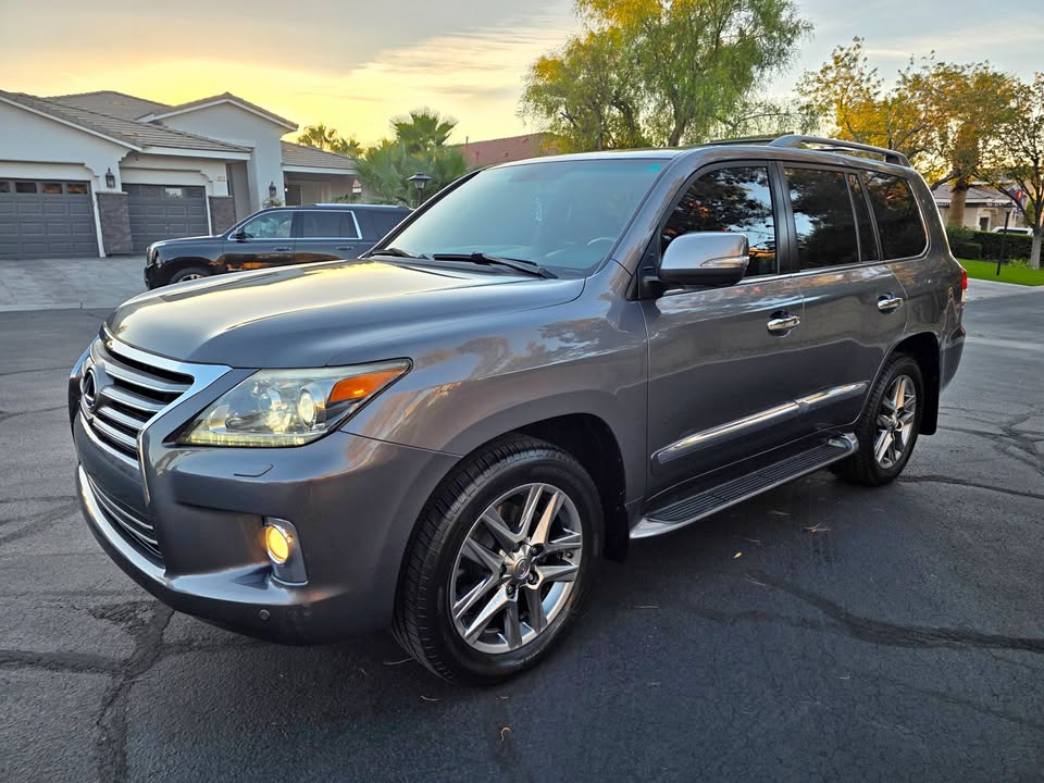 2013 Lexus LX570 in Las Vegas, NV (photo 1)