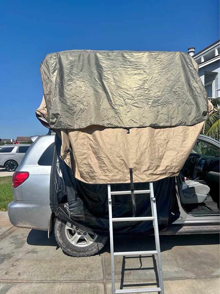 Smittybilt overlander xl tent in Capistrano Beach, CA (photo 1) — photo 1