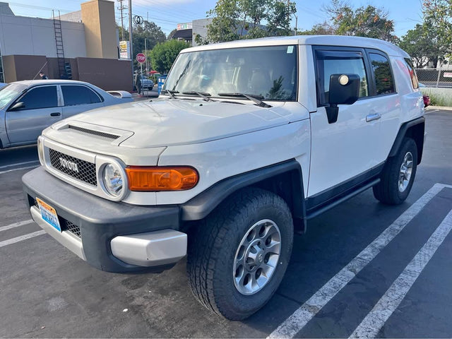 2013 Toyota FJ Cruiser · Sport Utility 2D in Malibu, CA (photo 1)