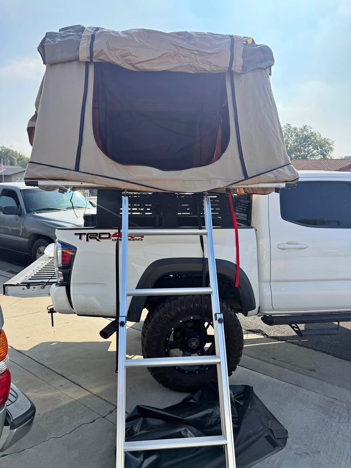 Smittybilt tent in Selma, CA (photo 1)