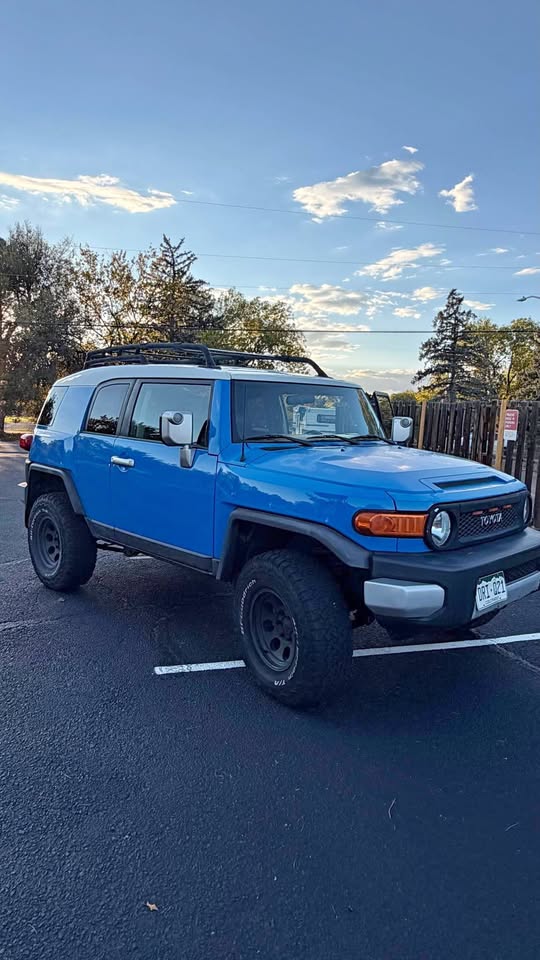 2007 Toyota FJ Cruiser · Sport Utility 2D in Denver, CO (photo 1)