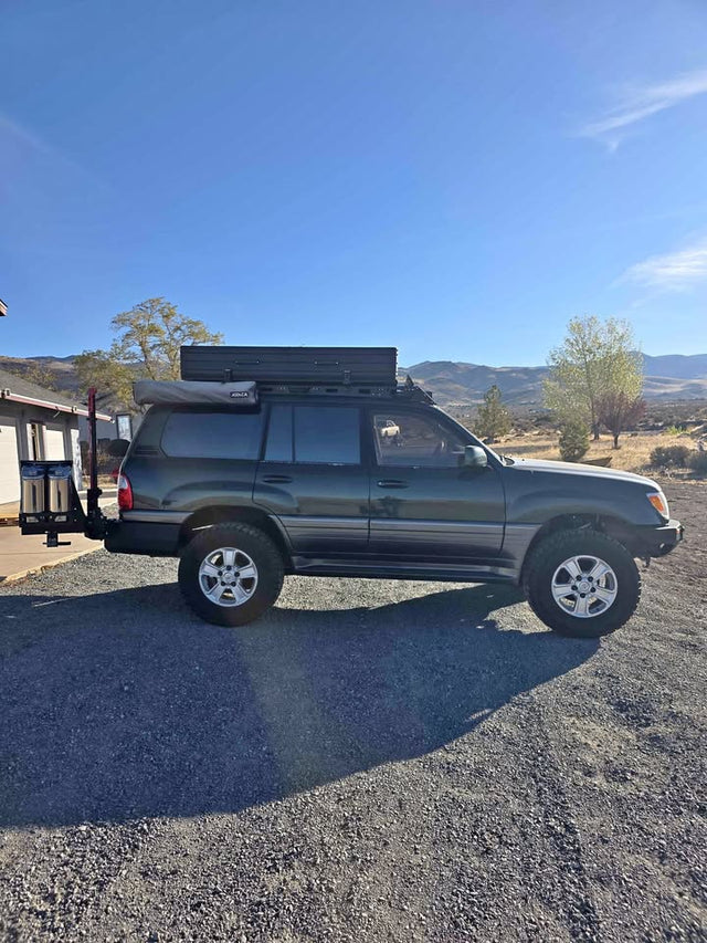 2000 Lexus LX 470 Overlander in Reno, NV (photo 1)