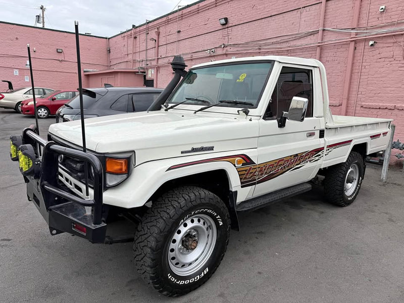 TOYOTA LAND CRUISER in Oakland, CA (photo 1) — photo 1