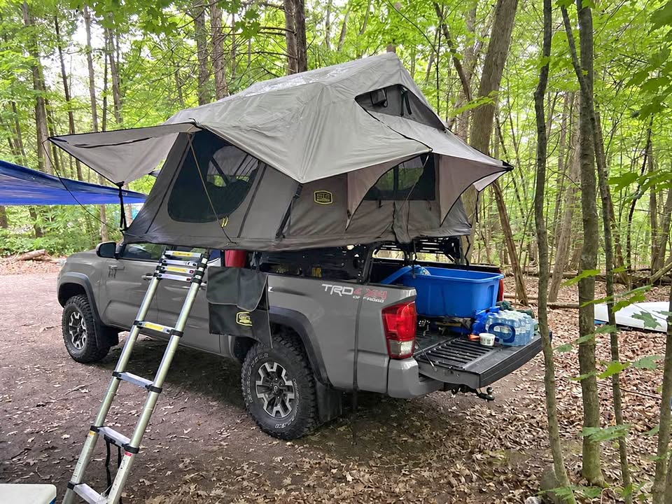 Smittybilt Gen 1 RTT + RCI Low Profile Aluminum Bed Rack in Tucson, AZ (photo 1)