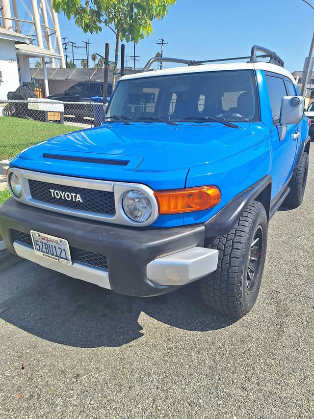 2007 Toyota FJ Cruiser · Sport Utility 2D in Bell Gardens, CA (photo 1)