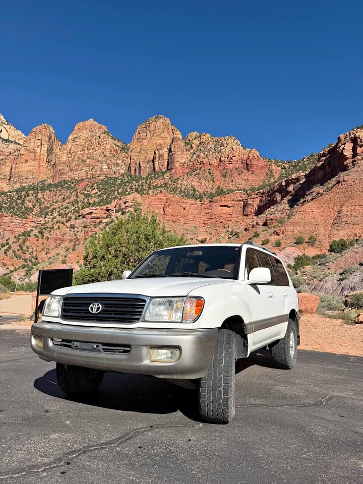 1999 Toyota Landcruiser in St George, UT (photo 1) — photo 1
