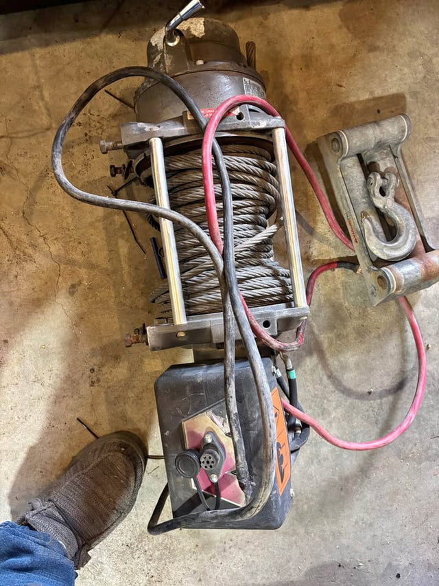 M12 series warn winch in Weiser, ID (photo 1)