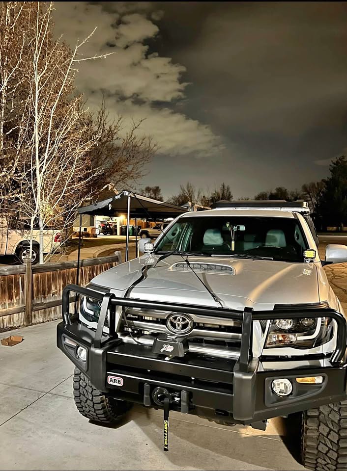 Smittybilt 180 degree Awning in Sandy, UT (photo 1)