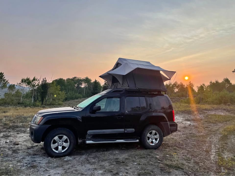 Smittybilt Gen 2 Roof Top Tent in Hanford, CA (photo 1) — photo 1