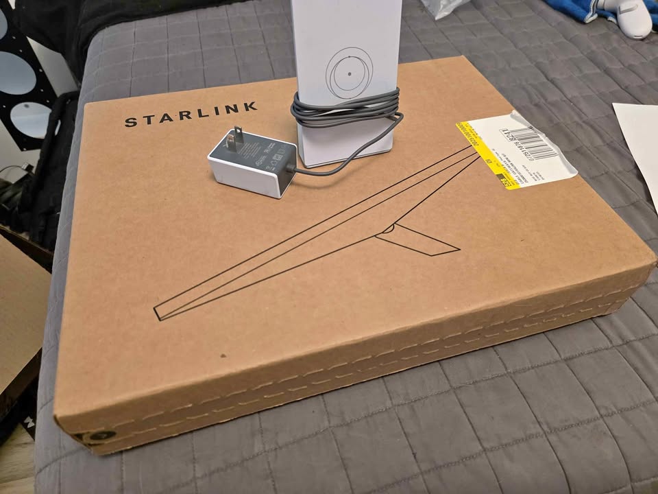 Starlink Mini + Starlink Router Mini in Stockton, CA (photo 1) — photo 1