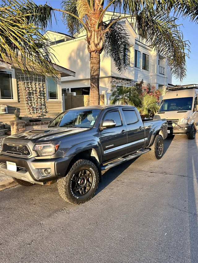 2015 Toyota tacoma pre-runner trd sport in Huntington Beach, CA (photo 1)