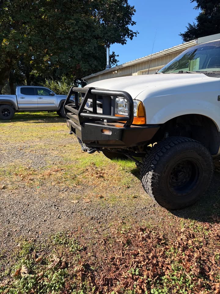 F250 bumper in Harrisburg, OR (photo 1) — photo 1