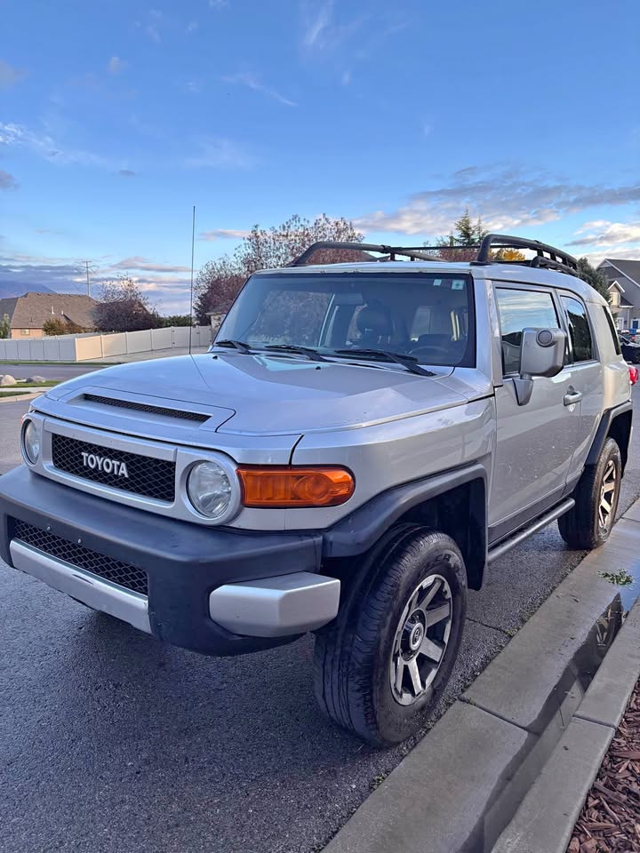 2008 Toyota FJ Cruiser in Provo, UT (photo 1) — photo 1