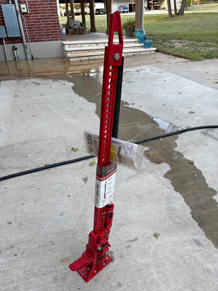 hi-lift jack in Anderson, TX (photo 1) — photo 1