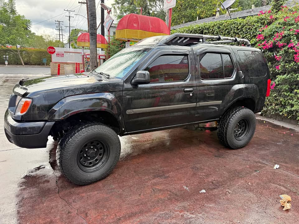 2001 Nissan Xterra · SE Sport Utility 4D in Los Angeles, CA (photo 1)
