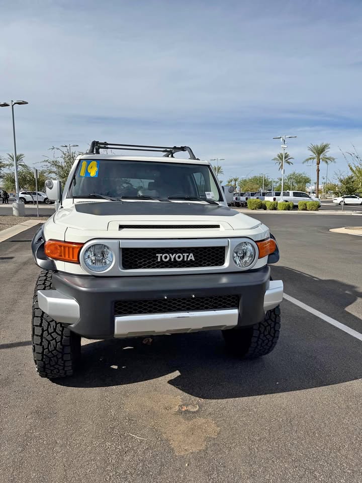 2014 Toyota FJ Cruiser · Base in Buckeye, AZ (photo 1) — photo 1