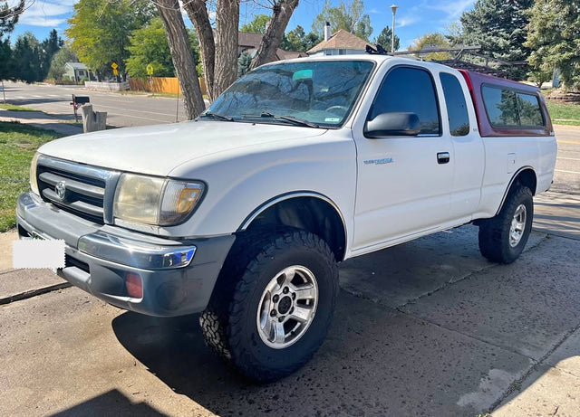 2000 Toyota Tacoma SR5 in Aurora, CO (photo 1)