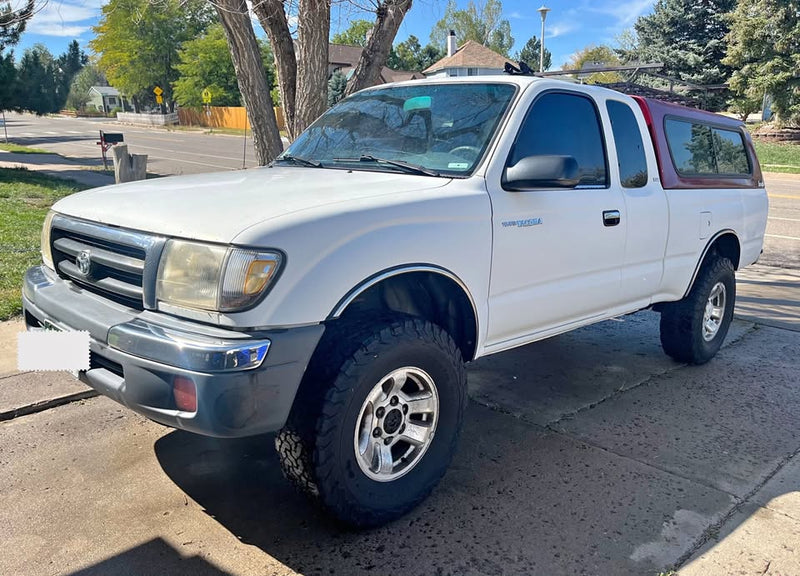 2000 Toyota Tacoma SR5 in Aurora, CO (photo 1) — photo 1