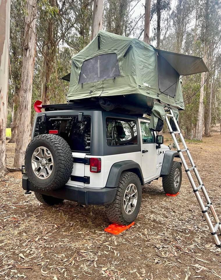 Thule Tepui Foothill Rooftop Tent in Redondo Beach, CA (photo 1) — photo 1