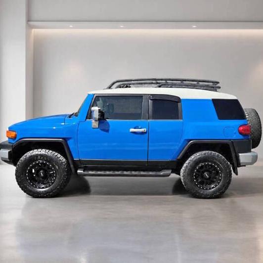 2007 Toyota fj cruiser 4x4 191k miles in Bullhead City, AZ (photo 1) — photo 1