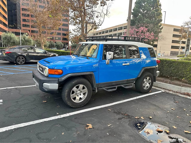 2007 Toyota FJ Cruiser · 4x4 in Irvine, CA (photo 1)